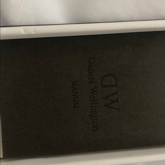Daniel Wellington watch - Picture 2 of 5